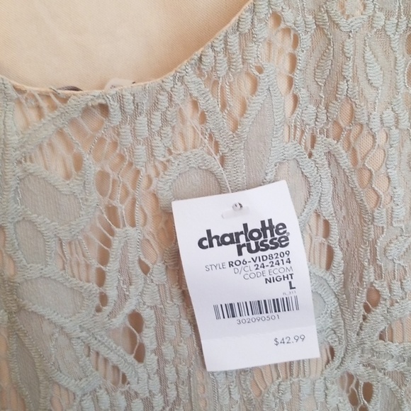 Meadow Open Back Lace Midi Dress - Picture 3 of 4